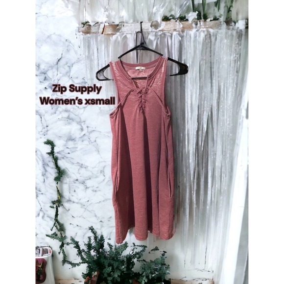 Zip Supply Women’s Mini Xsmall, Berry - Picture 2 of 8